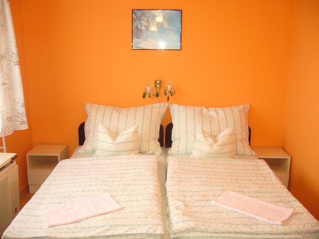 Ország Apartmanház Zalakaros Exterior foto