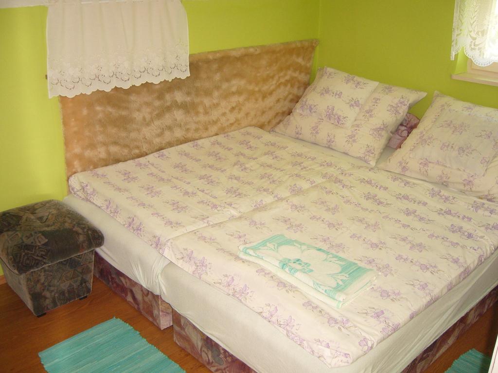 Ország Apartmanház Zalakaros Exterior foto