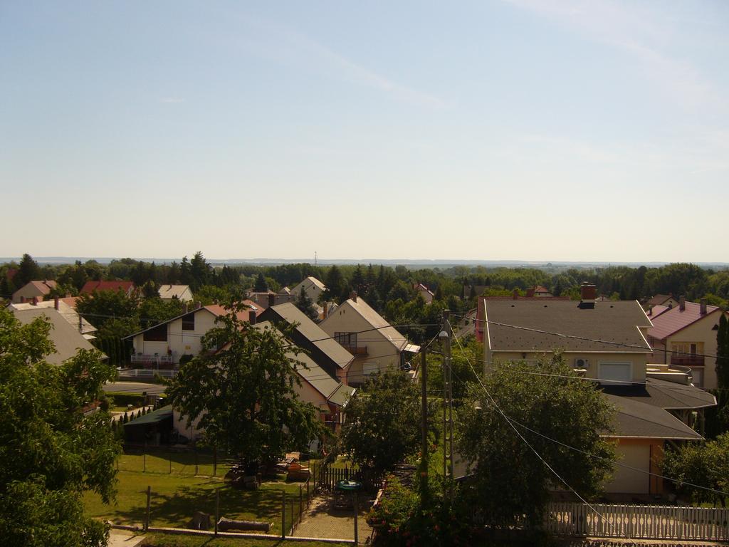 Ország Apartmanház Zalakaros Exterior foto